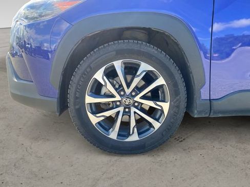 Used 2024 Toyota Corolla Cross XLE w/ Convenience Package AWD/4WD image 14