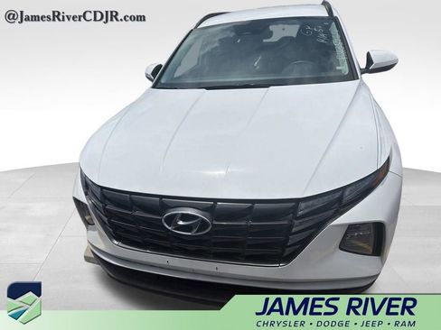 Used 2024 Hyundai Tucson SEL AWD/4WD image 3