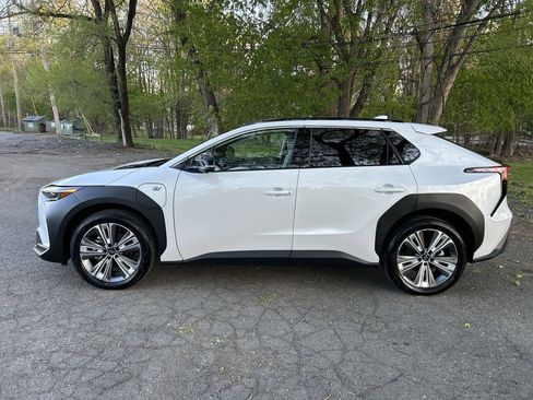 Certified 2024 Subaru Solterra AWD/4WD image 5