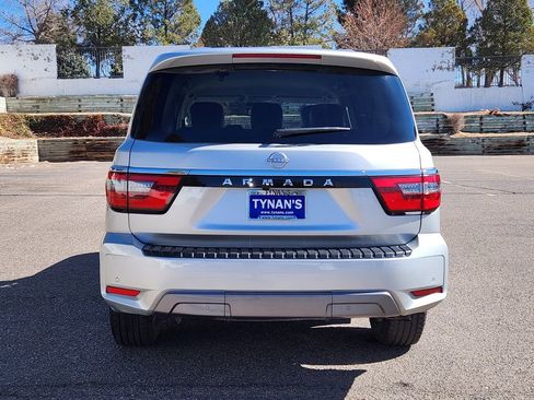 Used 2024 Nissan Armada SV image 4