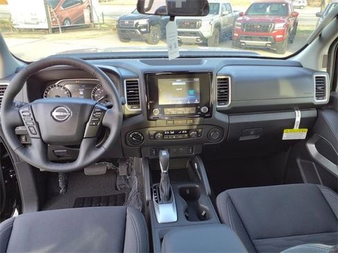 Certified 2024 Nissan Frontier SV w/ Technology Package image 10