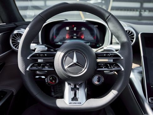 Used 2023 Mercedes-Benz SL 63 AMG 4MATIC image 47