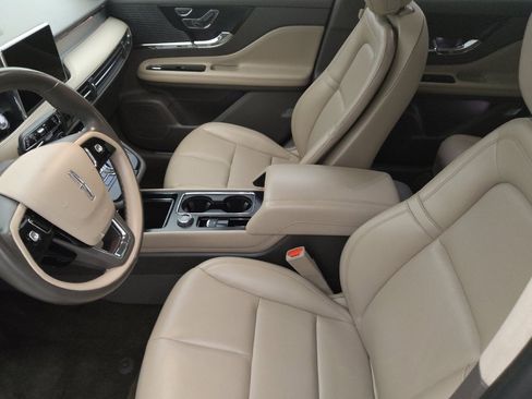 Used 2020 Lincoln Corsair FWD image 17