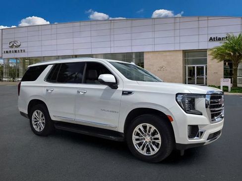 Used 2022 GMC Yukon SLT w/ SLT Luxury Package AWD/4WD image 2