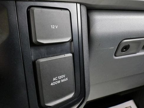 Used 2023 Ford F250 XLT AWD/4WD image 32
