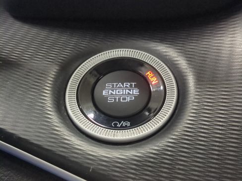 Certified 2023 Jeep Grand Cherokee L Laredo image 30