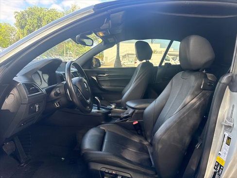 Used 2020 BMW 230i xDrive Convertible image 12