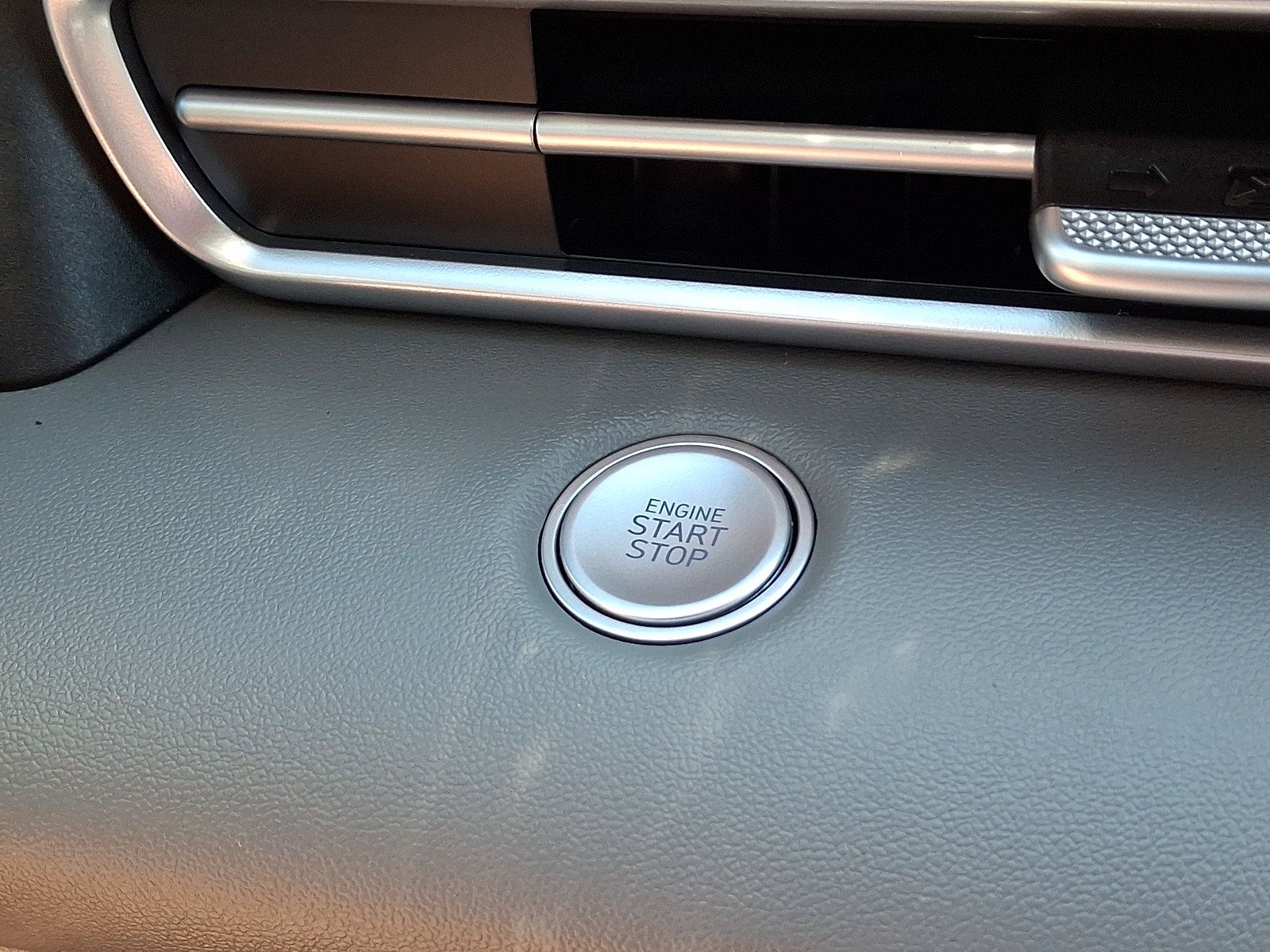Certified 2025 Hyundai Elantra Sport FWD image 24
