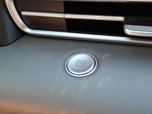Certified 2025 Hyundai Elantra Sport FWD image 24