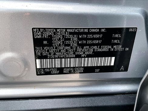 Used 2023 Toyota RAV4 LE AWD/4WD image 29