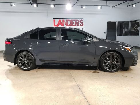Used 2024 Toyota Corolla SE image 8