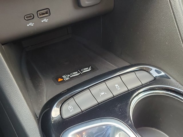 Used 2024 Buick Encore GX Sport Touring w/ Comfort Package FWD image 28