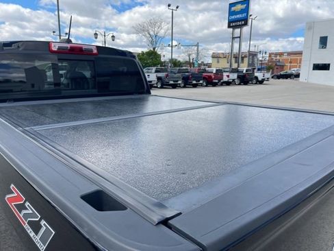 Used 2017 Chevrolet Colorado Z71 AWD/4WD image 10