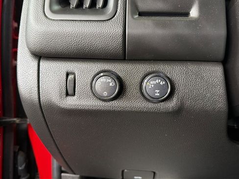 Used 2018 Chevrolet Colorado LT AWD/4WD image 25