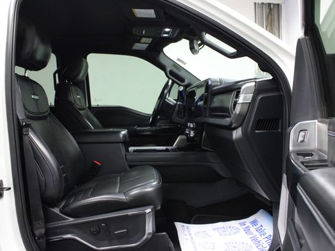 Used 2025 Ford F250 Platinum image 16