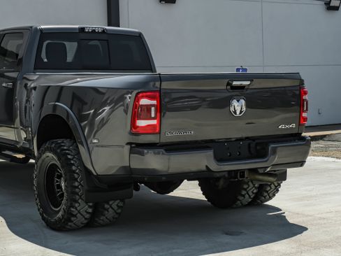 Used 2019 RAM 3500 Laramie AWD/4WD image 12