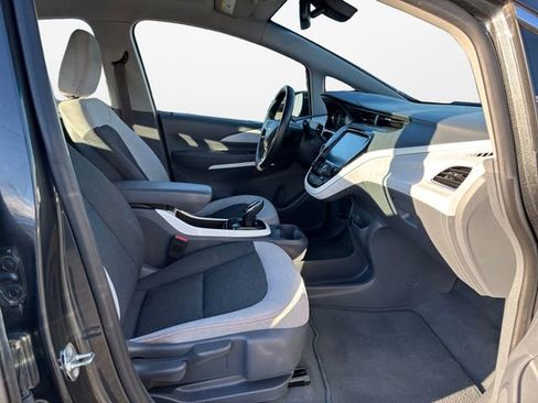 Used 2017 Chevrolet Bolt LT FWD image 15
