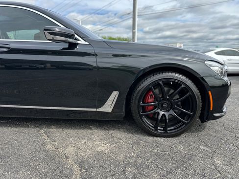 Used 2016 BMW 740i w/ Executive Package 2 RWD image 15
