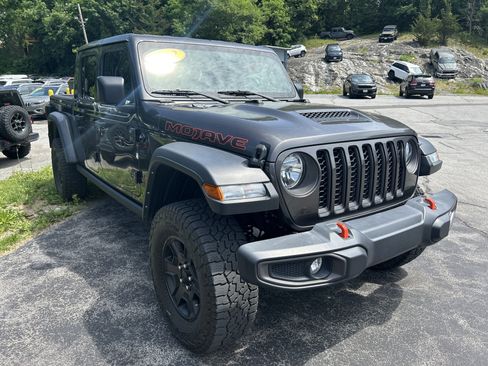 Used 2022 Jeep Gladiator Mojave w/ Cold Weather Group AWD/4WD image 4