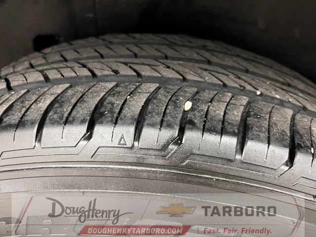 Used 2025 Nissan Pathfinder SV FWD image 17