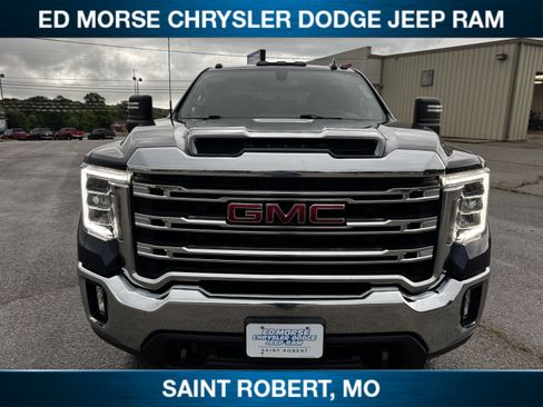 Used 2022 GMC Sierra 3500 SLE w/ SLE Value Package AWD/4WD image 2