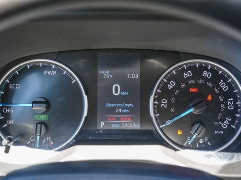 Used 2022 Toyota RAV4 LE AWD/4WD image 20