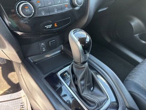 Used 2017 Nissan Rogue S w/ S Appearance Package AWD/4WD image 22
