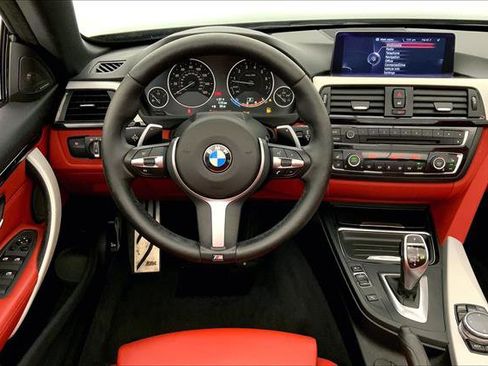 Used 2014 BMW 428i xDrive Convertible image 4