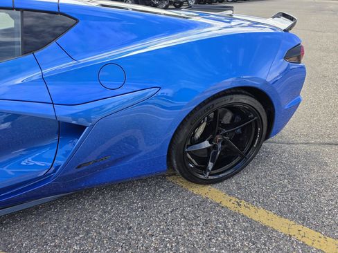 Used 2025 Chevrolet Corvette E-Ray AWD/4WD image 13