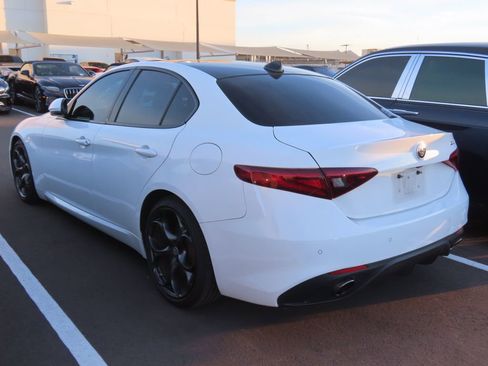 Used 2018 Alfa Romeo Giulia Ti Sport w/ Quick Order Package 22U Sport image 4