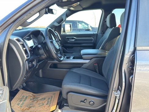 Used 2022 RAM 1500 Big Horn AWD/4WD image 14