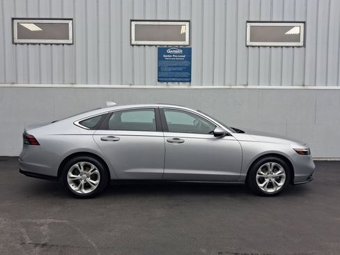 Used 2023 Honda Accord LX image 9