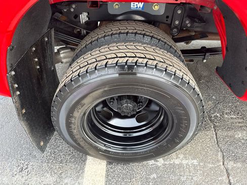 Used 2025 Ford F350 XLT image 9