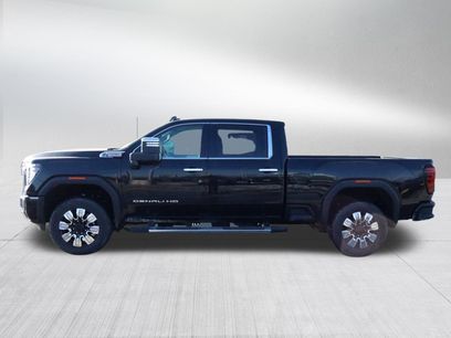 New 2026 GMC Sierra 3500 Denali w/ Denali Reserve Package