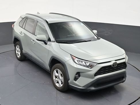 Used 2021 Toyota RAV4 XLE FWD image 18