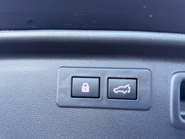 Used 2024 Subaru Forester Premium AWD/4WD image 25