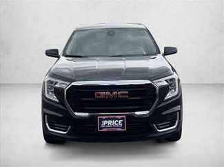 Used 2024 GMC Terrain SLE video 2