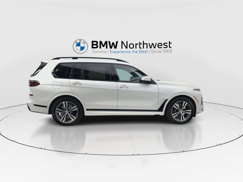 New 2027 BMW X7 xDrive40i w/ M Sport Package AWD/4WD image 5