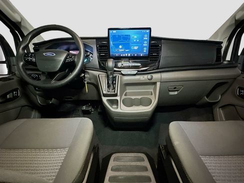 Used 2024 Ford Transit 350 XLT RWD image 9