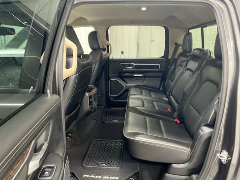 Used 2020 RAM 1500 Laramie AWD/4WD image 23