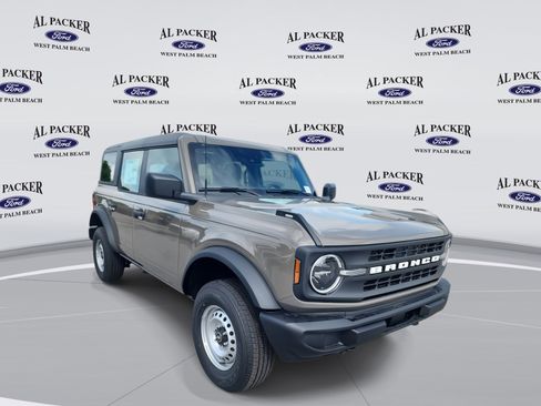 New 2025 Ford Bronco image 7
