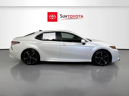 Used 2019 Toyota Camry XSE w/ Navigation Package FWD image 2