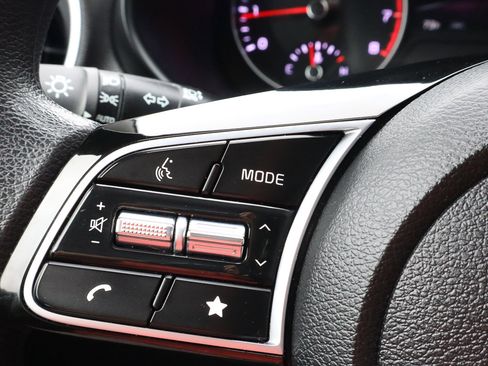 Used 2023 Kia Forte LXS image 24