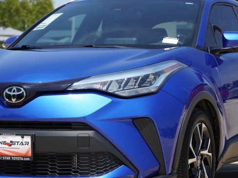 Used 2022 Toyota C-HR XLE FWD image 5