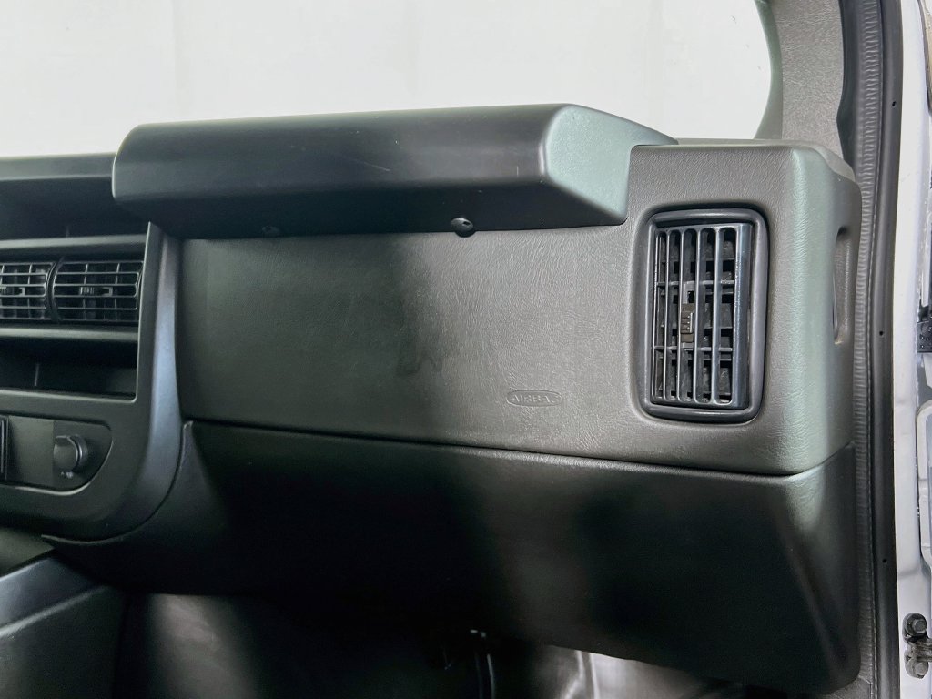Used 2025 Chevrolet Express 2500 w/ Driver Convenience Package RWD image 29