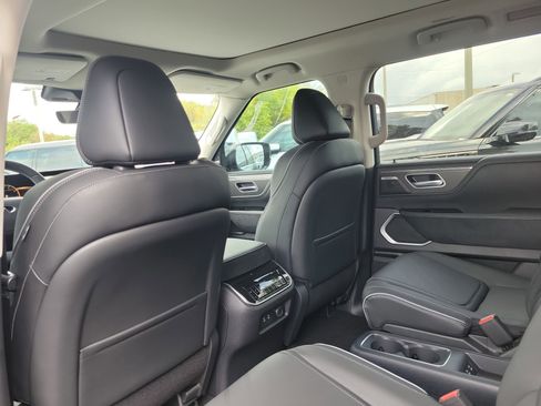 New 2026 INFINITI QX80 Luxe w/ Cargo Package image 10