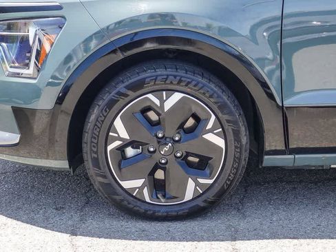 Certified 2023 Kia Niro Wind FWD image 9