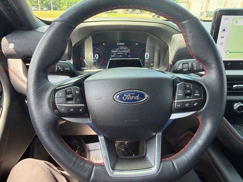 Used 2025 Ford Explorer ST-Line w/ Premium Package AWD/4WD image 8