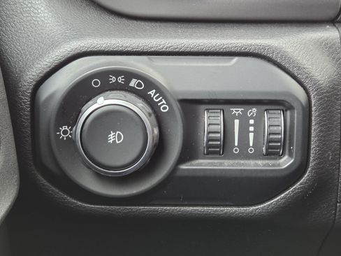 Used 2021 Jeep Wrangler Unlimited Sport image 15