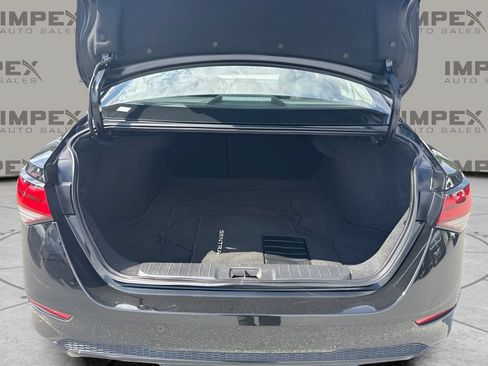 Used 2025 Nissan Sentra SV FWD image 17